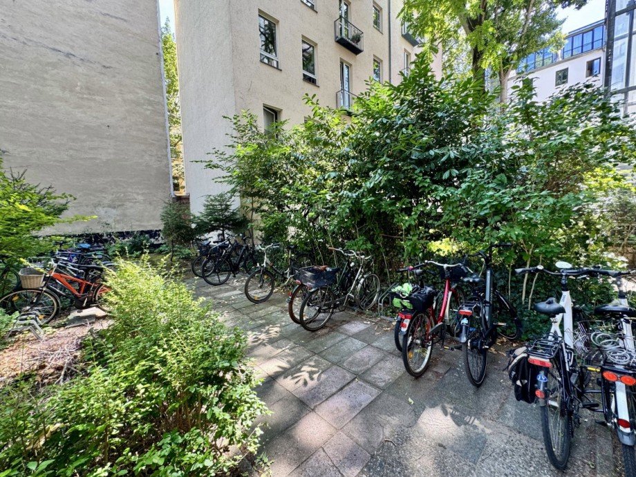 Hof Fahrradstellplatz Erdgeschosswohnung Berlin