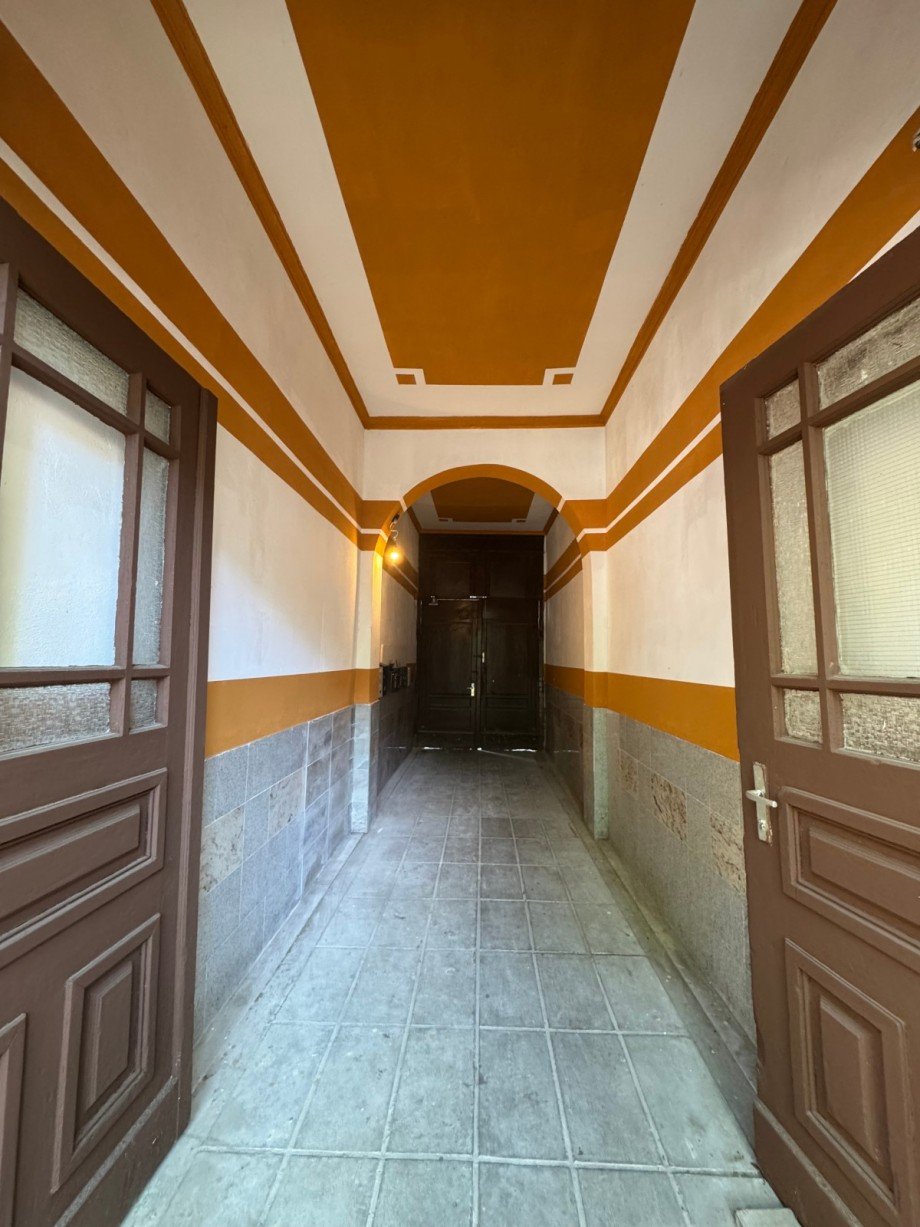 Eingangstor Mehrfamilienhaus Berlin