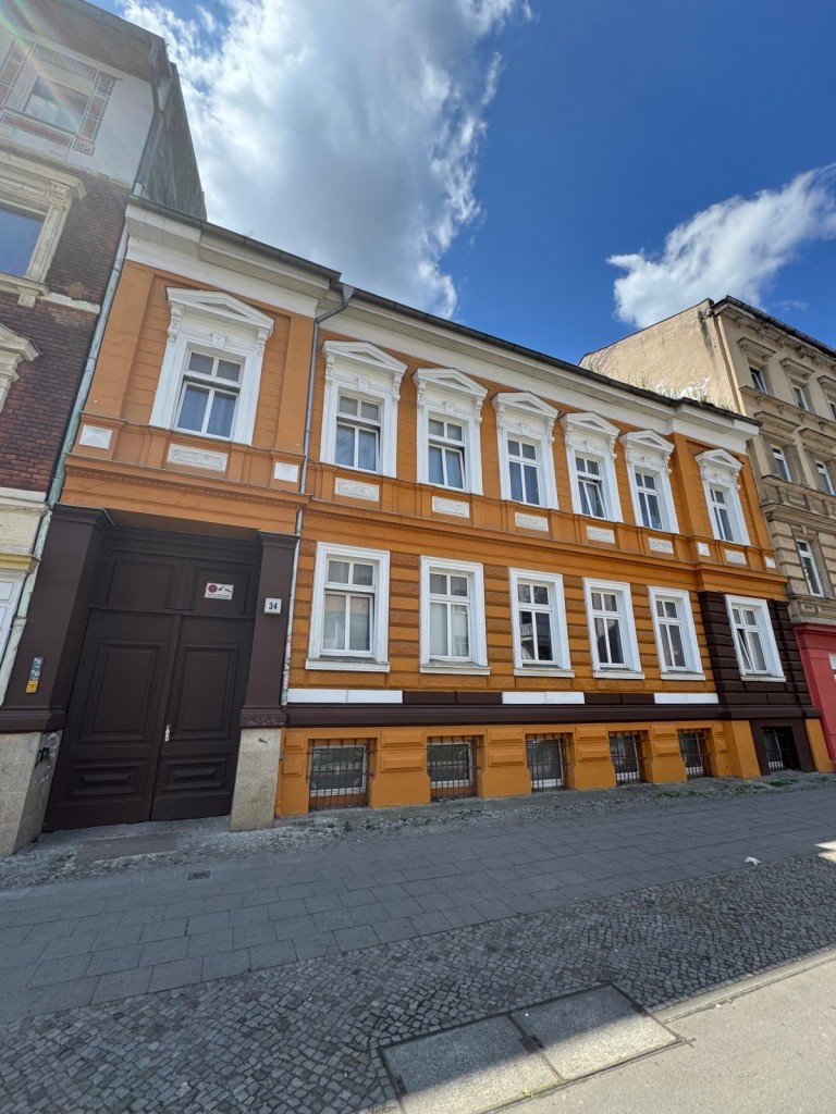 Hausansicht Berlin Mehrfamilienhaus +++Neuer Preis, Mehrfamilienhaus mit Aufstockungspotenzial+++