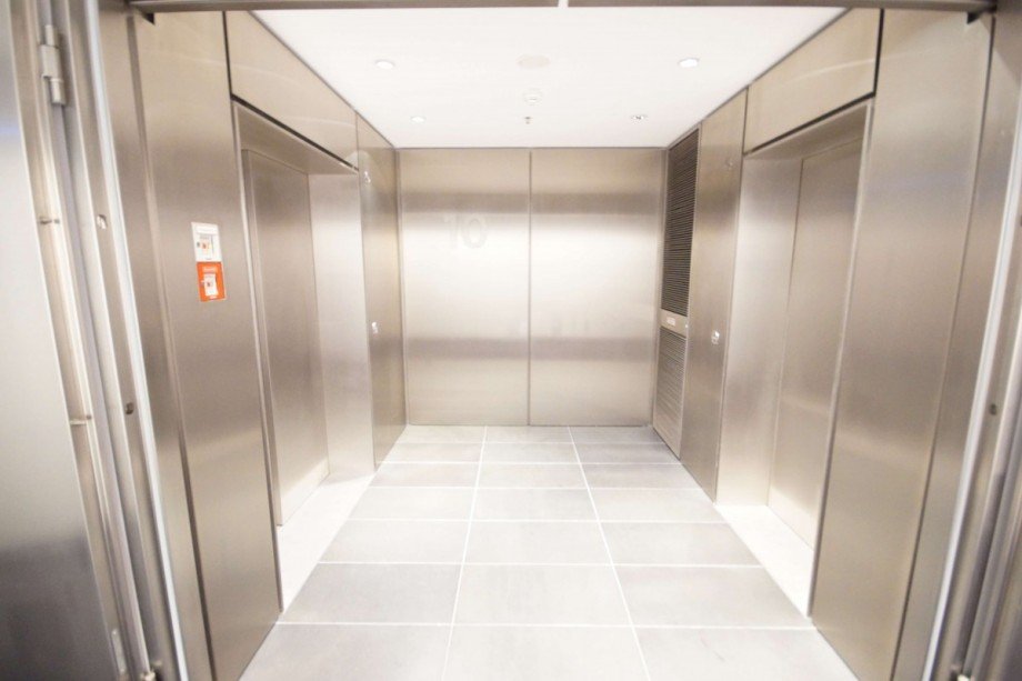 Fahrstuhlbereich Wohnung Berlin