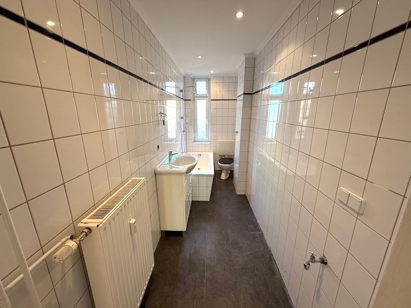 Bad IMG_4605 Etagenwohnung Berlin