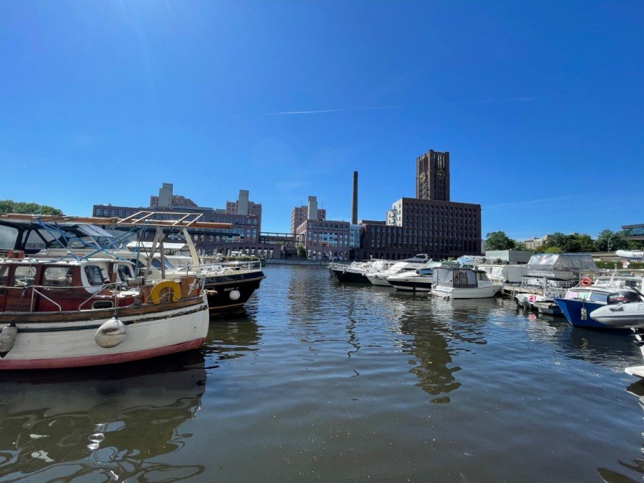 Tempelhofer Hafen Etagenwohnung Berlin