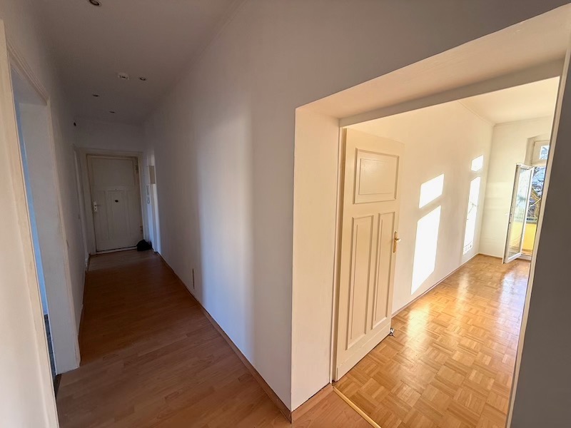 Flur IMG_4608 Etagenwohnung Berlin