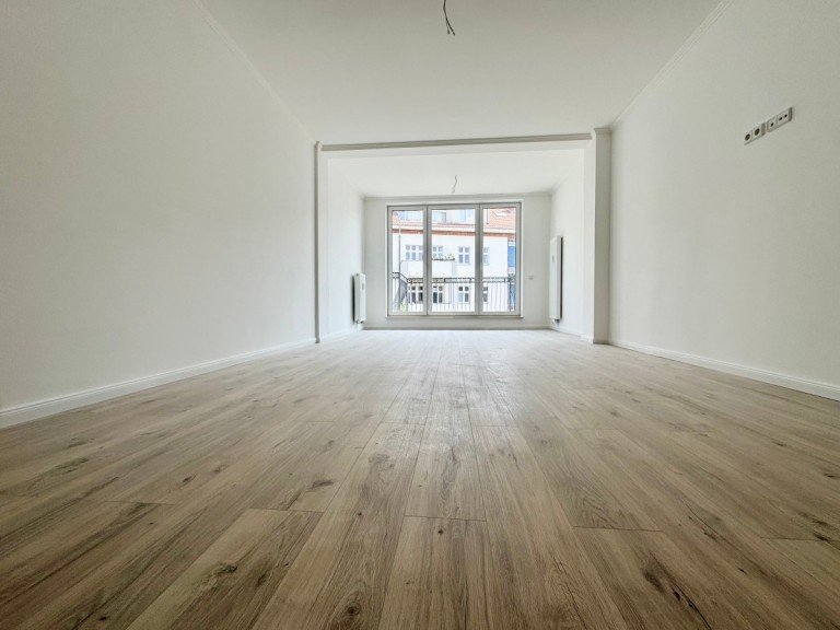 Wohnzimmer Berlin Etagenwohnung +++Sch�ne ger�umige 2 Zimmer-Wohnung nahe der Schlo�str.+++