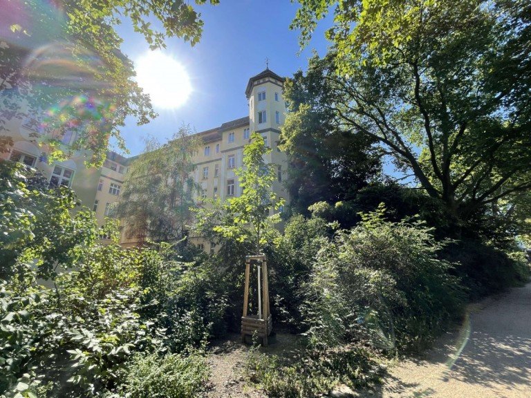 Hausansicht Berlin Wohnung +++leben in der Sch�nburg und das auch noch mitten im Park+++