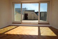 Bild (8ffddebd7b838de66fd306b1dee70ef5): Sch�ne Penthouse Wohnung im Samariterkiez - 3 Zimmer m�glich, 150qm Wohnfl�che