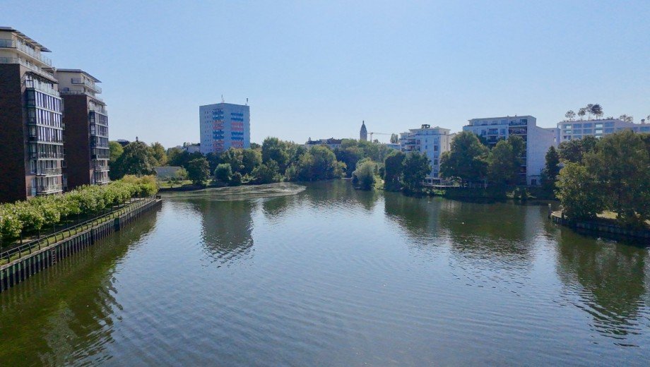 Vor Haust�r Etagenwohnung Berlin