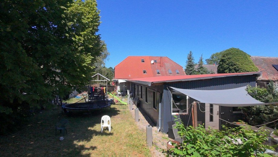 Hof Doppelhaush�lfte Oranienburg