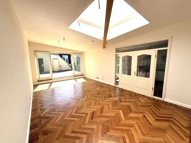 tempImage2IV9UV Penthousewohnung Berlin