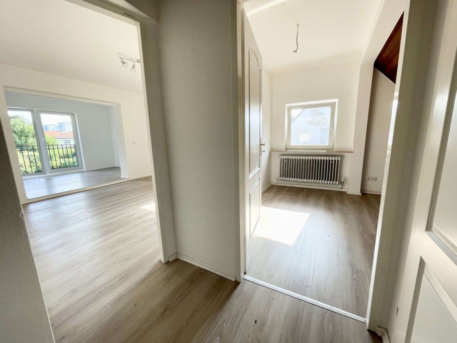 Flur 1.OG Doppelhaush�lfte Berlin