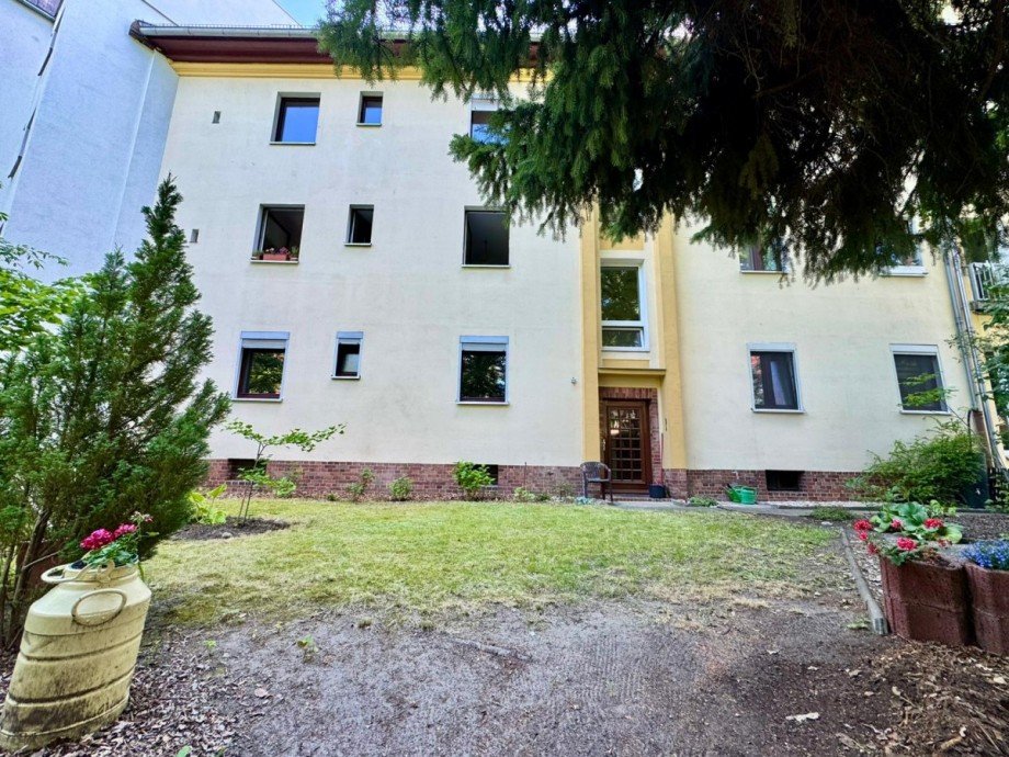 Hausansicht hinten Etagenwohnung Berlin