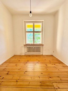 Kinderzimmer +++Leben im Denkmal, bezugsfreie Top-Floor-Wohnung in Reinickendorf+++